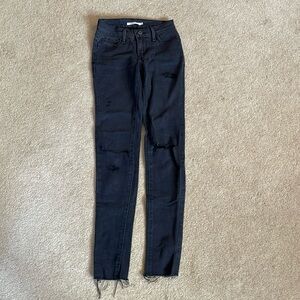 Women’s Levi’s Black Super Skinny Size 25 Distressed Used Jeans